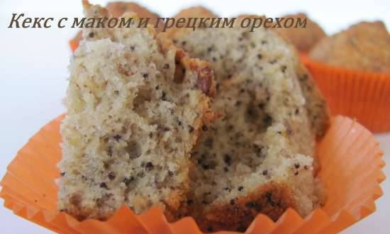 Cupcake with poppy seeds and walnuts