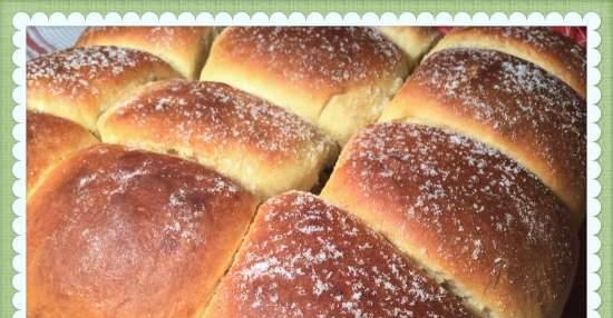 Honey yeast buns in 30 minutes