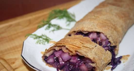 Strudel with red cabbage and pears (Rotkraut-Birnen-Strudel)