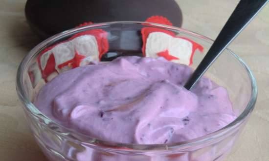 Berry or fruit curd cream with linseed oil (Beer Obst-Quarkсreme)