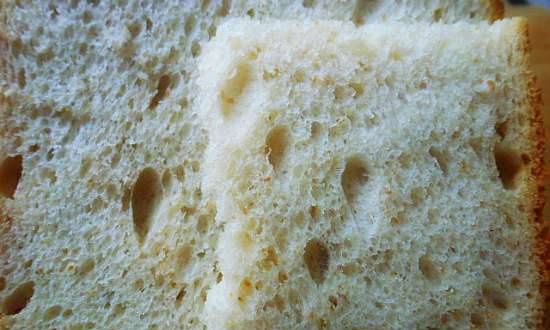 לחם לבן רזה עם שיבולת שועל מגולגלת וקמח נבט חיטה, תפוח ושמן קוקוס