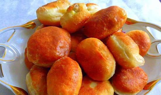 Sweet fried yeast pies from Anna Grigorievna Dyshkant