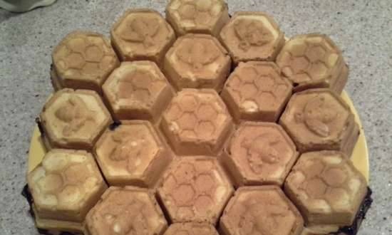 Muffinka jagodowa ze śmietaną w formie Honeycomb od Nordic Ware