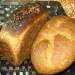 Przewiewny chleb żytnio-pszenny z ziarnami