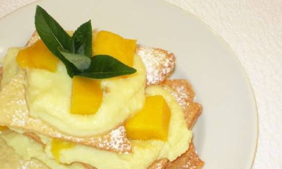 Millefuil with mango and lemon curd