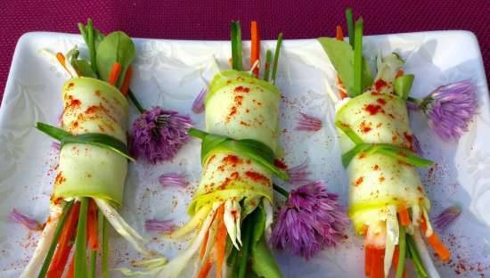 Young courgette rolls (zucchini) with young cheese and vegetables
