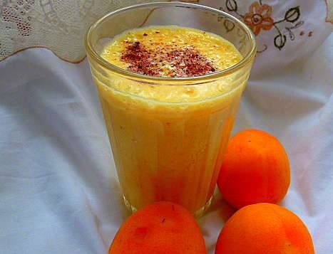 Yellow tomato lassi with apricot and sumac