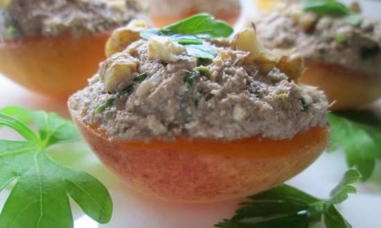 Tuna mousse with apricots