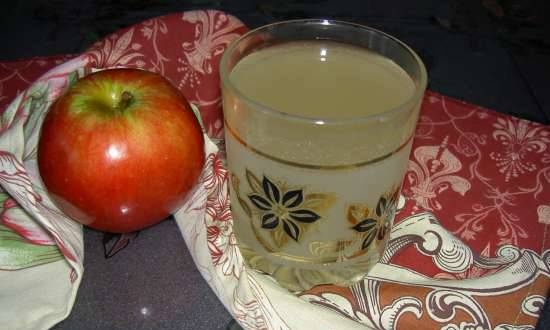 Kvass with apple juice "Minutka"