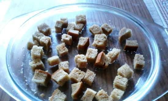 Garlic croutons in the microwave