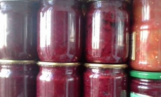 Classic pickled beets
