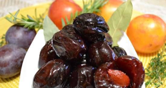 Pittige pruimen, tafel "gekonfijt fruit (glace fruit)", met rozemarijn, tijm