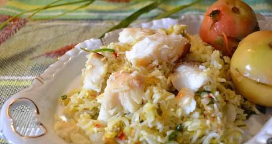 Boiled rice with egg and hot smoked fish