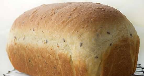 לחם רב דגנים עם דלעת על בצק ישן