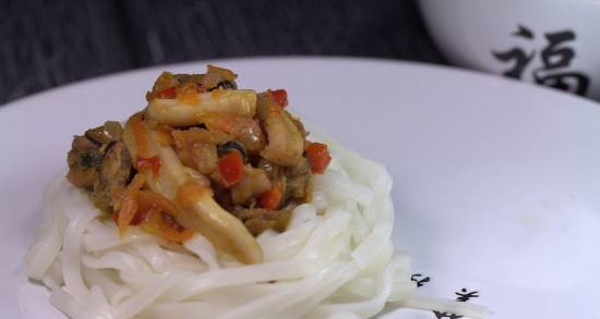 Fideos de arroz con marisco