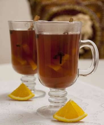 Honey mulled wine with black pepper