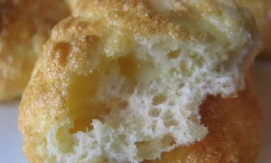 Puffadt sajtos keksz reggelire
