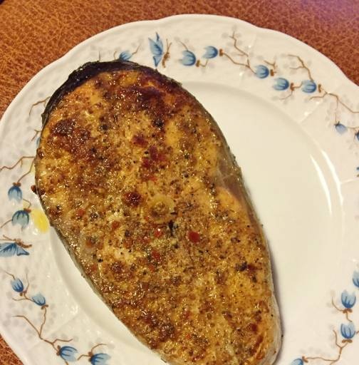 Fried salmon steak (multicooker Bork U701)
