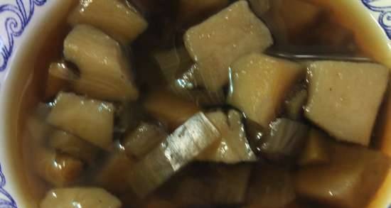 Zuppa di funghi secchi