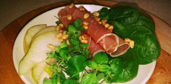 Dried carbonade with pear, spinach, oregano and pine nuts