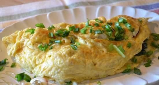 Creamy omelet in a pan (plain creamy and with filling)