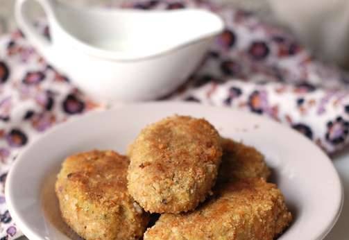 Oatmeal cutlets with prunes