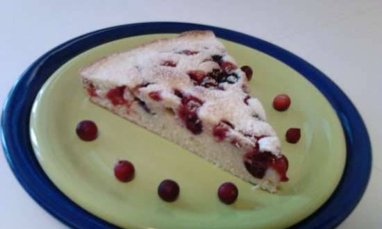 Delicada tarta con frutos rojos o frutas en la pizzero Princess
