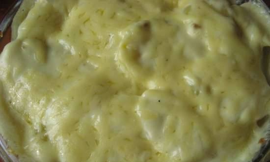 Patatas en salsa de queso