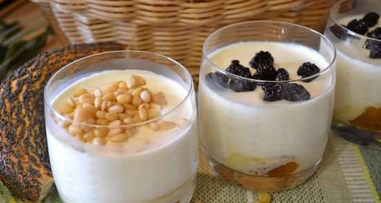 Dessert curdled milk with jam (Oursson yogurt maker)