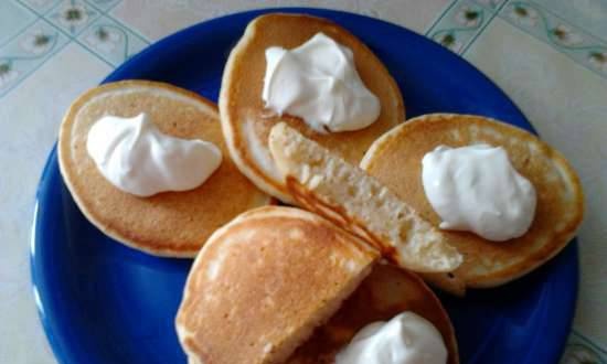 Lush pancakes on yogurt with bran