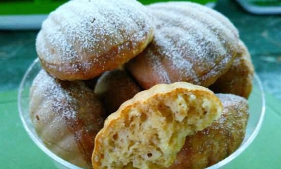 Madeleine with cold dough matcha tea