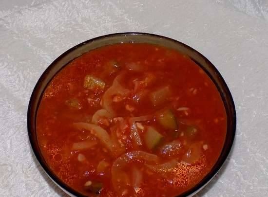 Calabacín en tomate y ajo