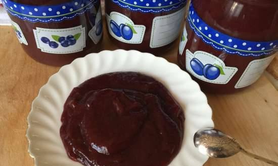 Jam from green cherry plum