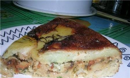 עוגה עם תפוחי אדמה ודגים בשולחן בישול רב-תכליתי Panasonic SR-TMH18