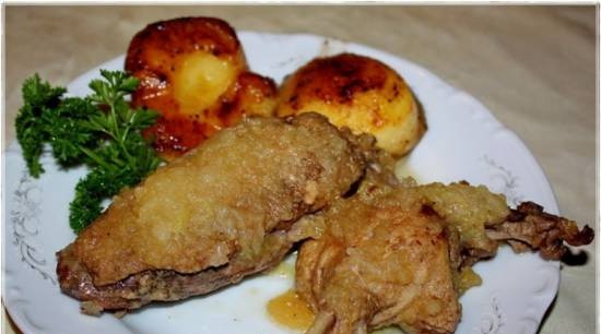 Stewed duck in apples with fried Antonovka