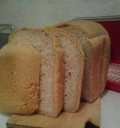 לחם שיפון חיטה על מחמצת הופ בכלי הלחם "סרנקי"