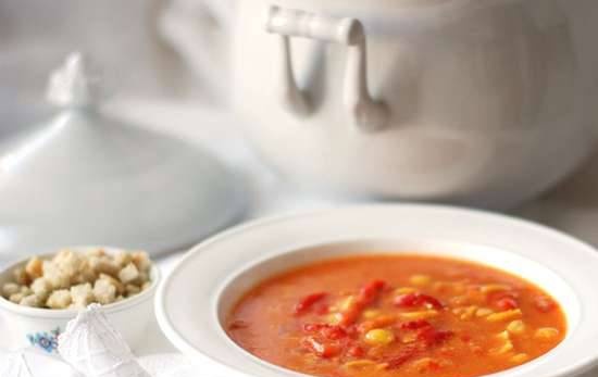 Sweet pepper soup with saffron