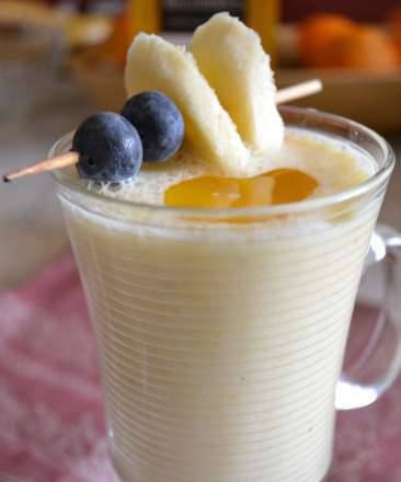 Orange-banana, fermented milk smoothie