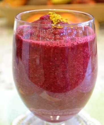 Carrot-beet smoothie with red orange