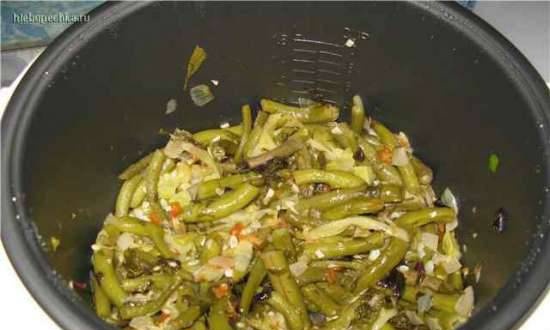 Green beans with zucchini in a Panasonic multicooker