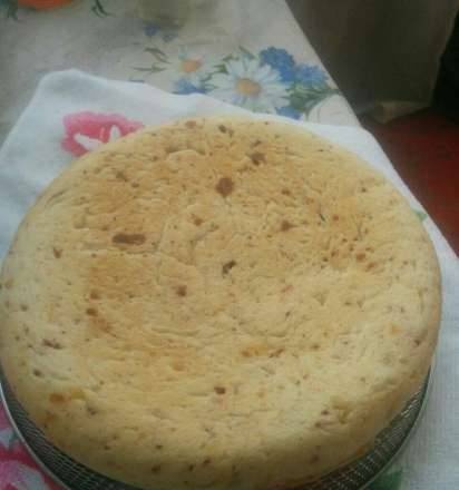 Kenyér torta sajttal, hagymával és füstölt kolbásszal (Tortilla Chef 118000 Princess)