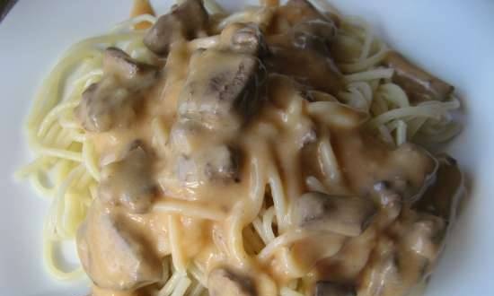 Stroganoff liver (according to the collection of recipes)