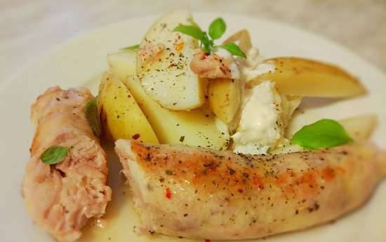 Chicken sausages with pear and mozzarella