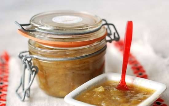 Mermelada de ruibarbo con jugo de naranja y cardamomo