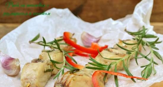 Fish skewers with garlic and rosemary