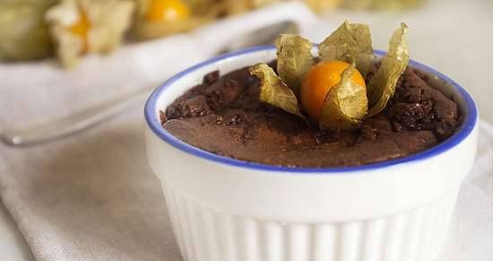Warm chocolate dessert with mascarpone