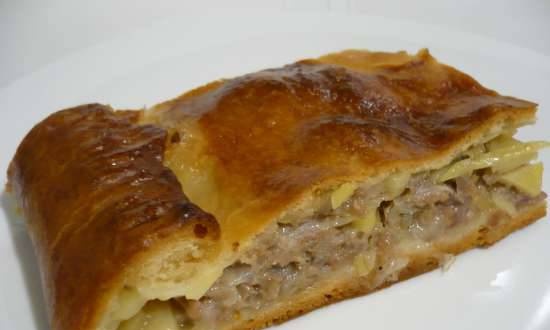 Meat pie with pseudo-layered whey dough
