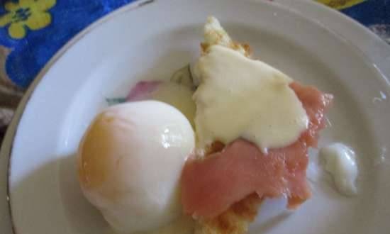 Egg Benedict with Hollandaise sauce (I.I.Lazerson's recipe)