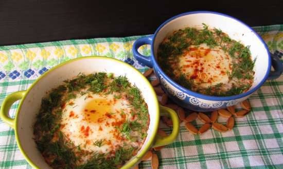 Chicken-buckwheat casseroles with egg