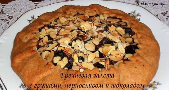 Buckwheat biscuit with pears, prunes and chocolate